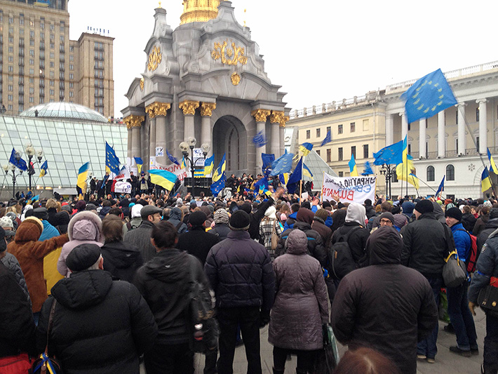 Тысячи бастующих студентов вышли на Евромайдан в Киеве (Фото)
