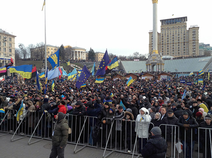 Хроники Евромайдана. Проигранная битва за Кабинет министров (Фоторепортаж)