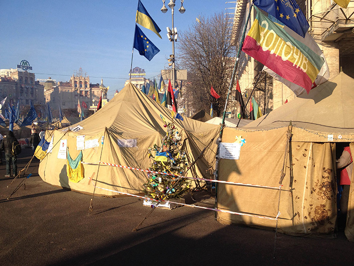 Хроники Евромайдана. Казацкий вторник (Фоторепортаж) Хроники Евромайдана. Казацкий вторник (Фоторепортаж)