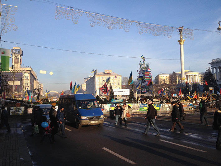 Хроники Евромайдана. Казацкий вторник (Фоторепортаж) Хроники Евромайдана. Казацкий вторник (Фоторепортаж)