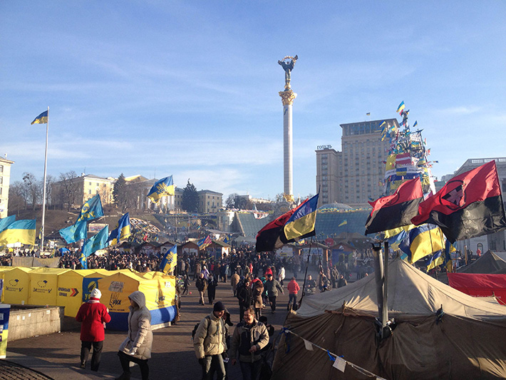 Хроники Евромайдана. Казацкий вторник (Фоторепортаж) Хроники Евромайдана. Казацкий вторник (Фоторепортаж)
