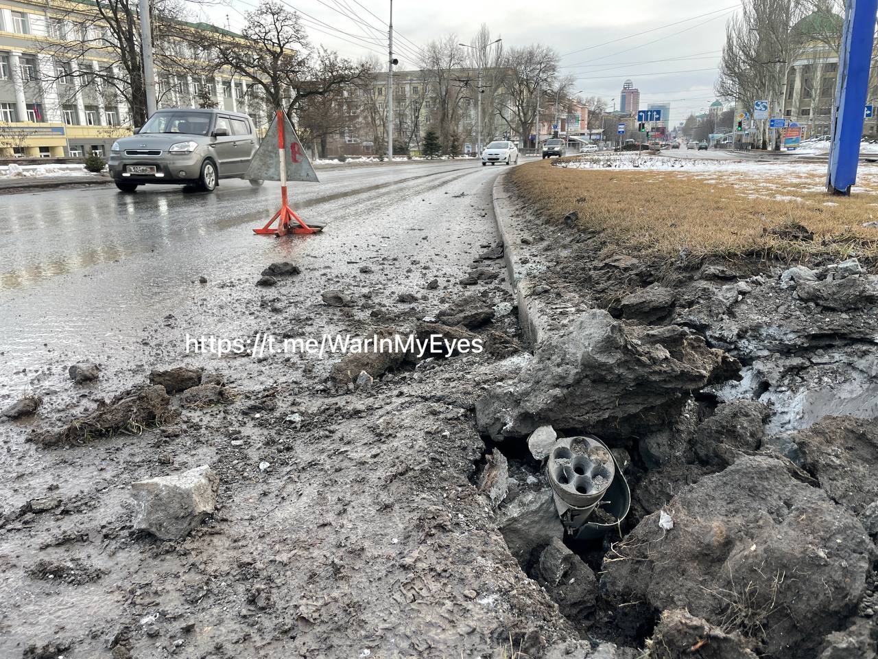 Обстрелы Донецка: оккупанты сообщили о разрушениях в центре и ранении не  менее 9 человек | ОстроВ