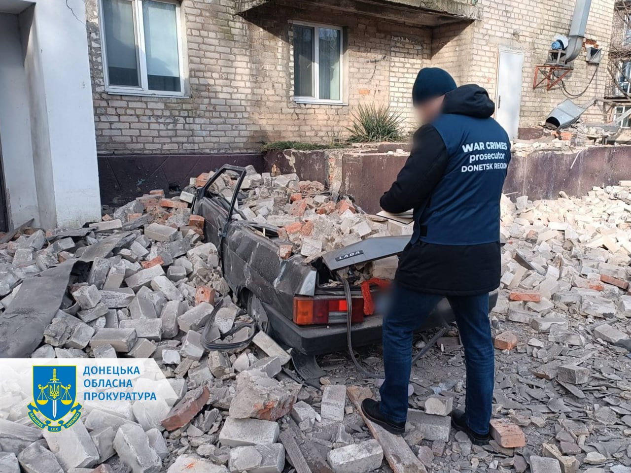 Ночью Шахеды атаковали Доброполье в Донецкой области, есть раненые и  разрушения. Читайте на UKR.NET